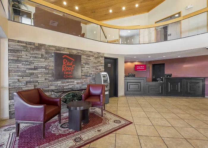 Red Roof Inn & Suites Cincinnati North-