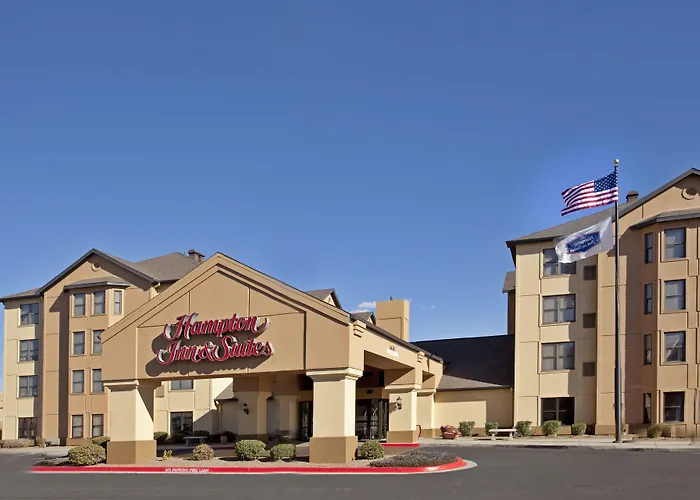 Hampton Inn & Suites -Airport