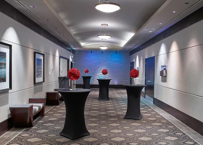 Romantic hotel: Delta Hotels By Marriott Edmonton Centre Suites