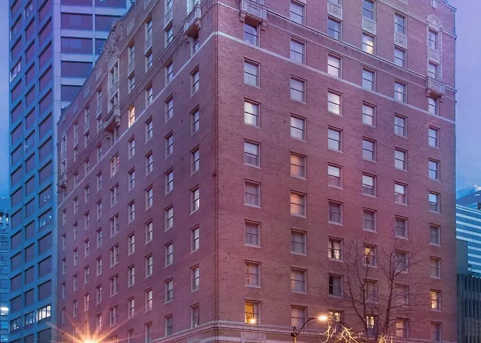 Mayflower Park Hotel
