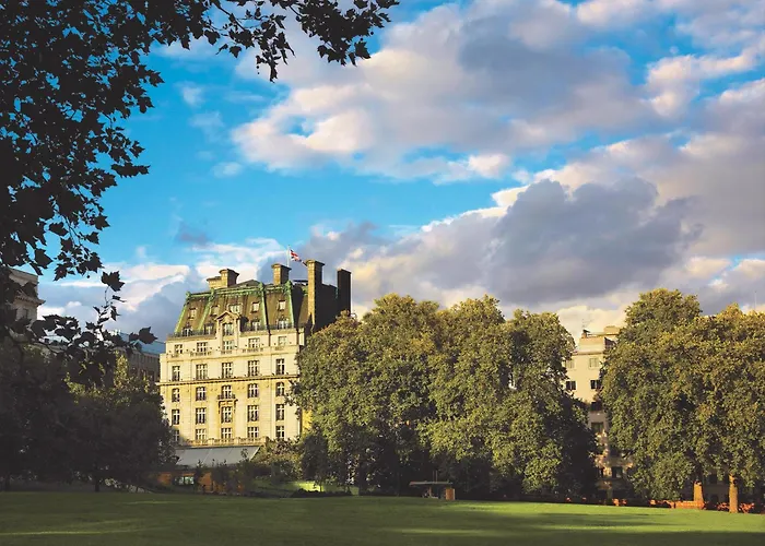 Ritz London