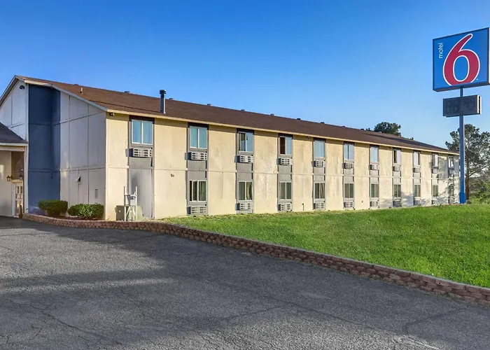 Cheap hotel: Motel 6-Silver City, Nm