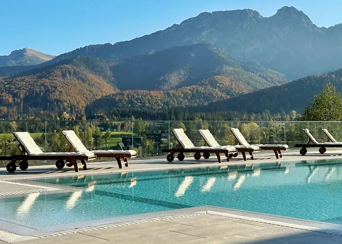 Luxury hotel only: Bachleda Hotel Kasprowy