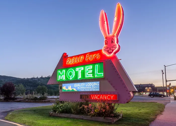 Motel: Rabbit Ears Motel