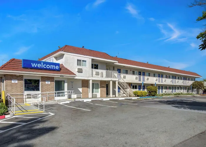 Motel 6-, Ca - Airport