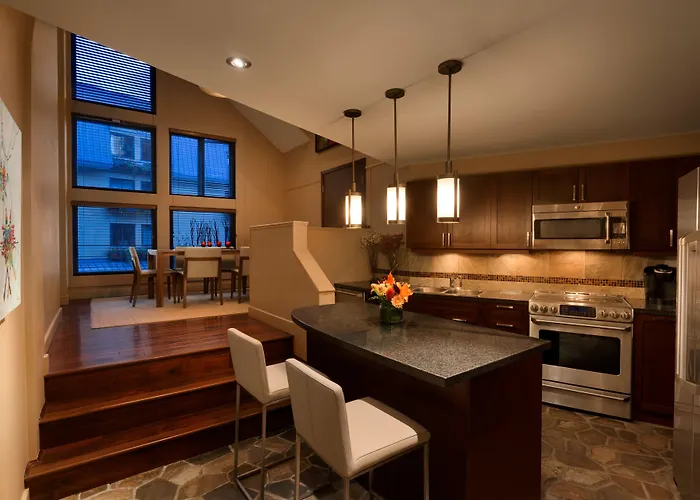 Central hotel: Executive Inn Whistler