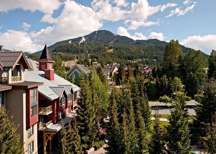 Family Hotel: Delta Hotels By Marriott Whistler Village Suites