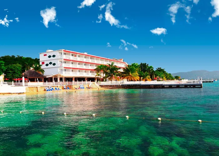 Ping Pong hotel: Grand Decameron Montego Beach, A Trademark All-Inclusive Resort