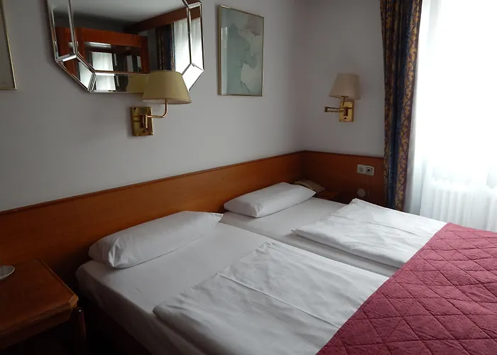 Hôtel bon marché: Hotel Montree