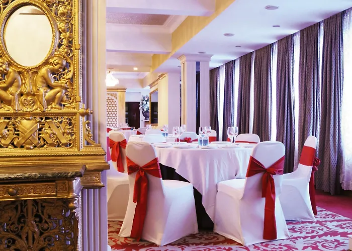 Boetiek hotel: The Ambassador, Marine Drive, Mumbai