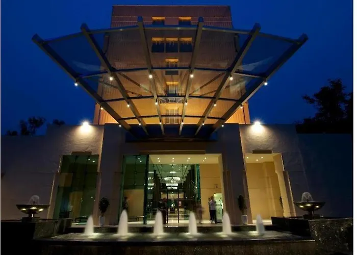 Hotel: Blue Diamond Pune Ihcl Seleqtions