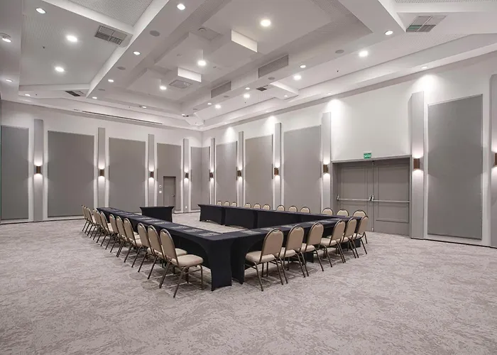 Family Hotel: Qoya Hotel Curitiba, Curio Collection By Hilton
