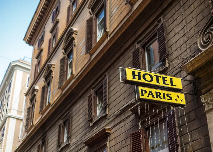  Paris