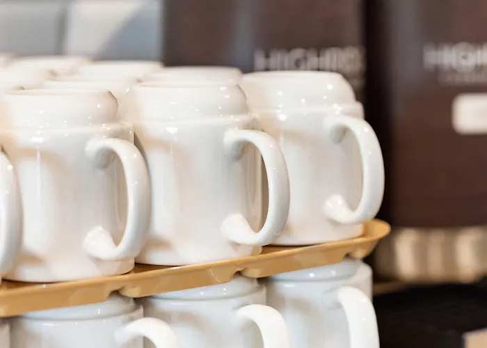 Beach Hotels Country Inn & Suites By Radisson, Pella, Ia