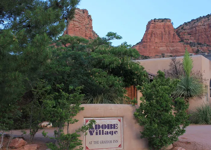 Jacuzzi hotel: Adobe Village Inn