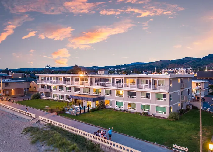 Seashore Inn On The Beach