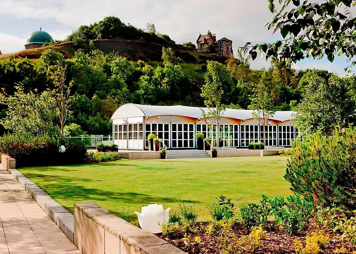 Glasshouse, Autograph Collection