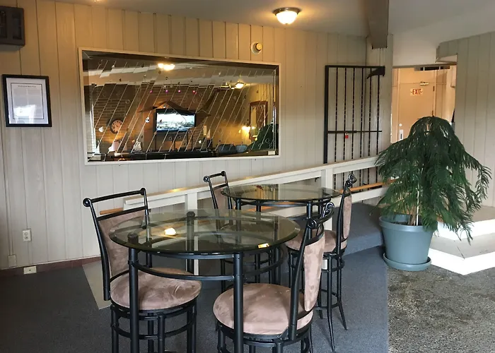 Cheap hotel: Grey Gull