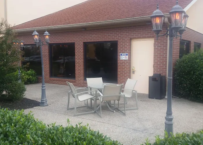 Best Western Plus Strawberry Inn & Suites