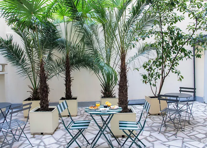 Centraal gelegen hotel: Est Hotel