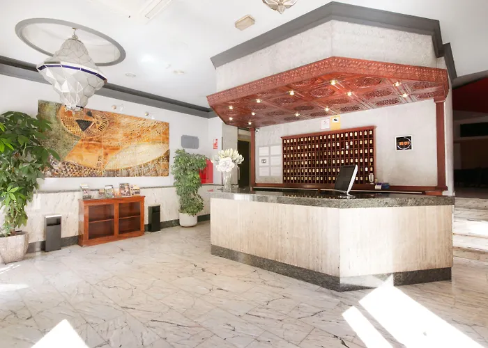 B&B: Atenas Granada