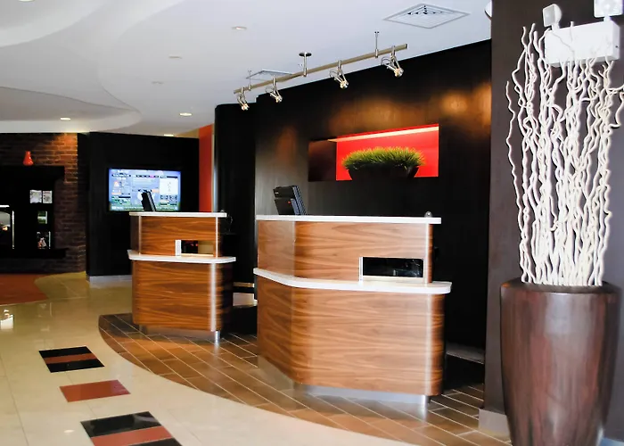 Pet Friendly hotel: Courtyard By Marriott Salina