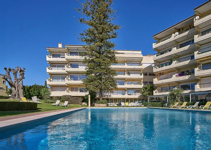 Parque Mourabel, Oasis Village & Pe Do Lago