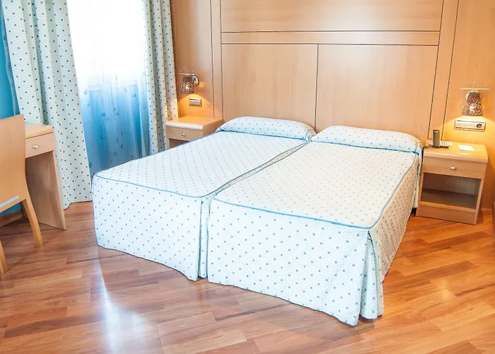 Hotel 3 estrelas: Reino de Granada