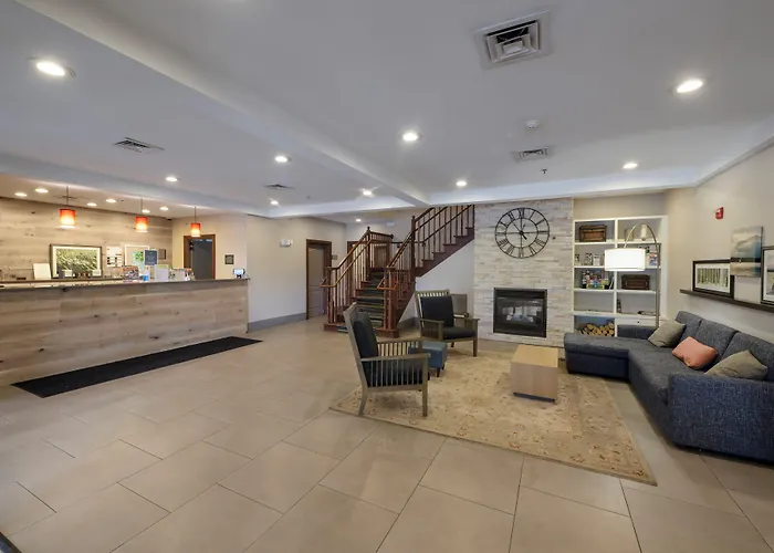 Country Inn & Suites By Radisson, Queensbury - Lake George, Ny