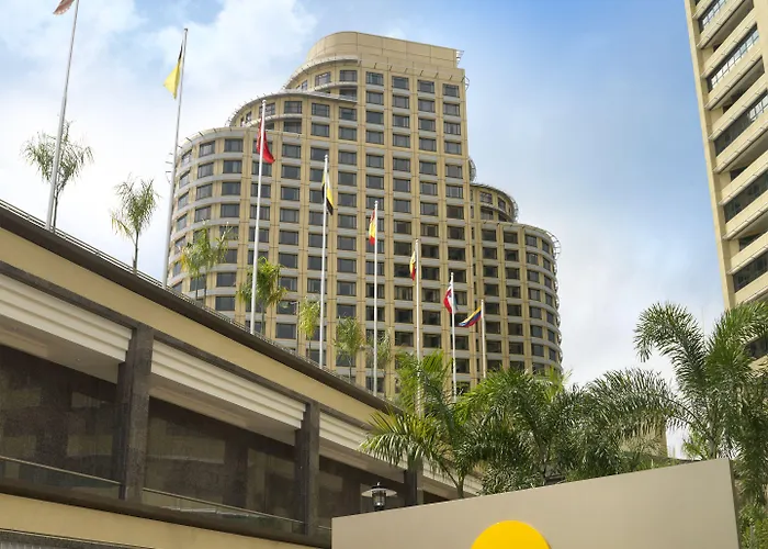 5 star hotel: One World Hotel