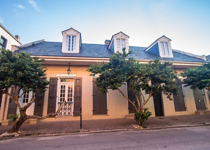 Cheap hotel: Inn On Ursulines, A French Quarter Guest Houses Property
