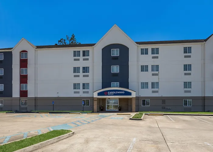 Cheap hotel: Candlewood Suites Lafayette - River Ranch By Ihg