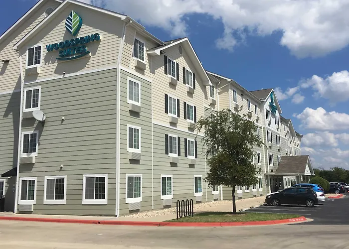 Cheap hotel: Woodspring Suites | North Charleston Airport I-526