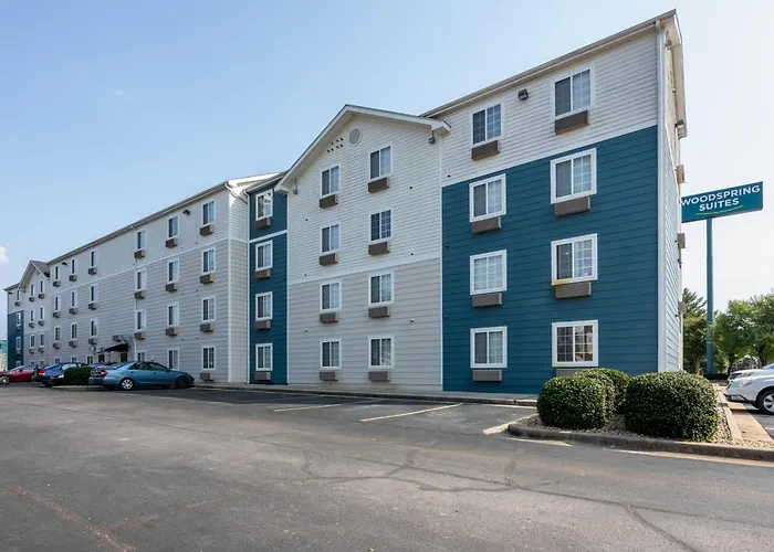 Hotel near College: Woodspring Suites Huntsville/ Madison