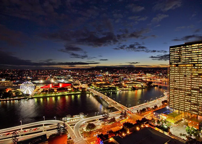 4 star hotel: Oaks Brisbane Casino Tower Suites
