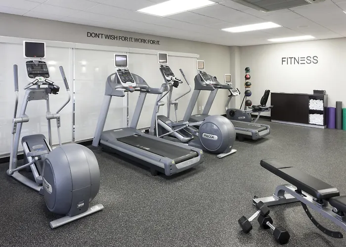Fairfield Inn & Suites By Marriott Parmer Tech Ridge
