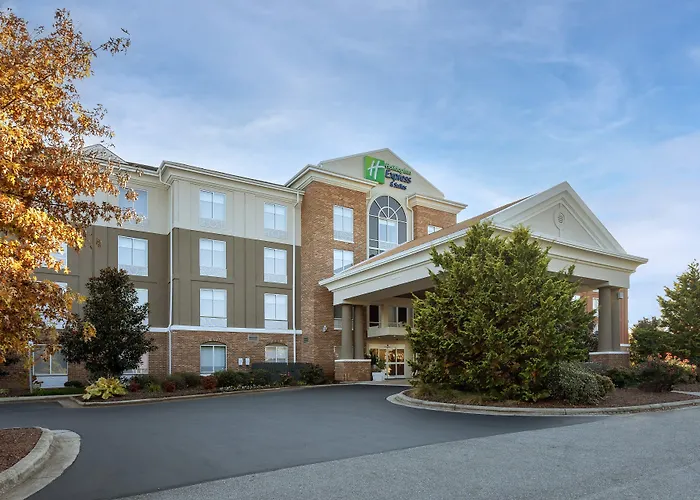 Hotels Close to Airport Holiday Inn Express & Suites Greensboro - Airport Area By Ihg