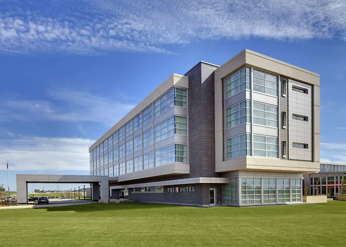 Hotel with Tennis: The Hotel At Kirkwood Center