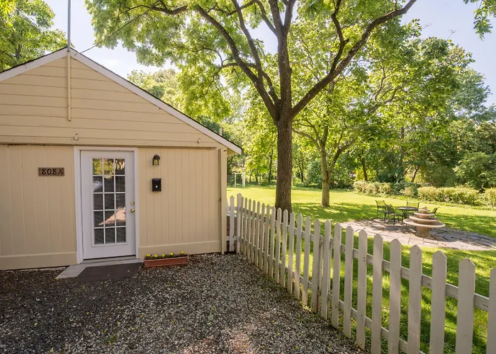 Dailey Renewal Retreat B & B