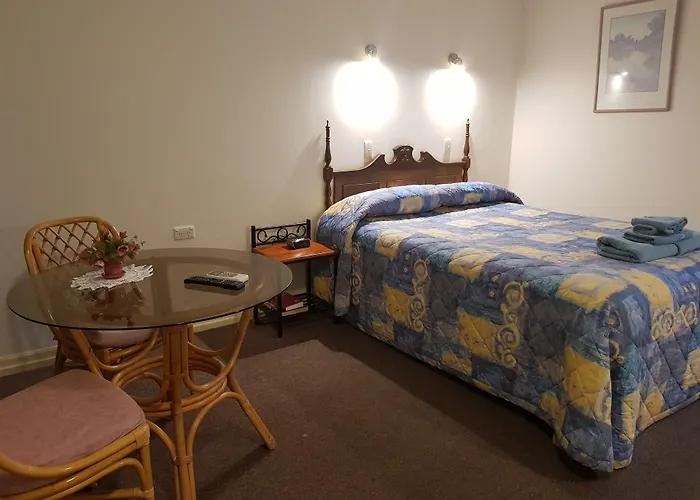 Motel: Cobb Inlander Motel