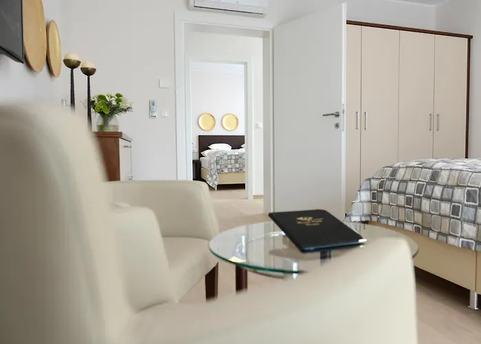 Casino hotel: Hotel Post Wrann