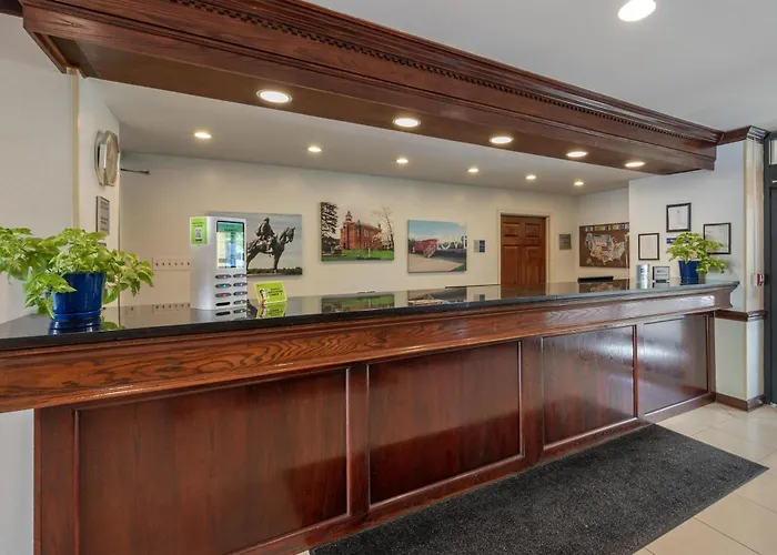 Pet Friendly hotel: Best Western Battlefield Inn