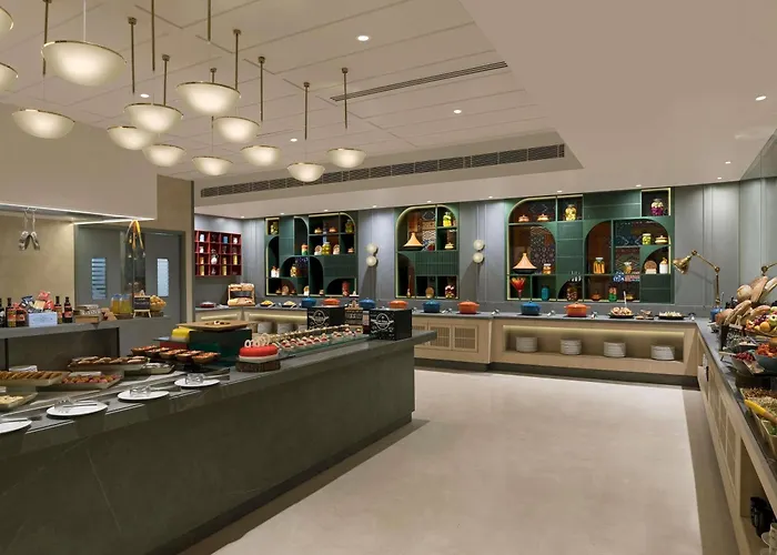 5 star hotels Grand Mercure Agra - An Accor Brand