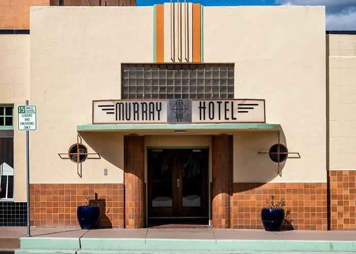 Family Hotel: The Murray Hotel