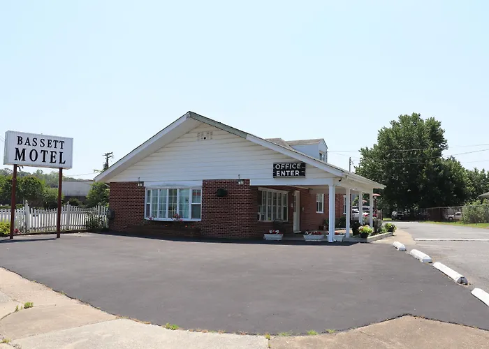 Motels Bassett