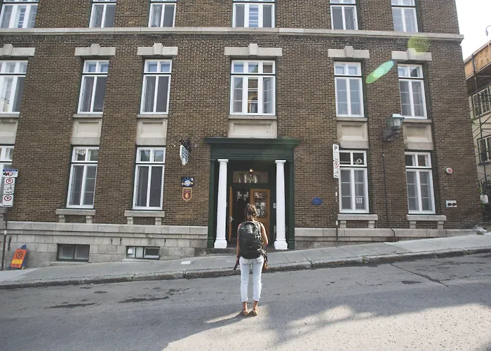 Auberge Internationale de Quebec - HI CANADA