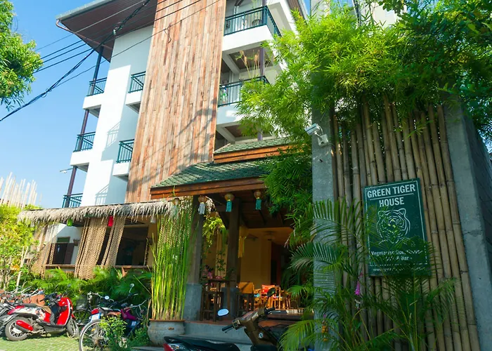 B&B only: Green Tiger House