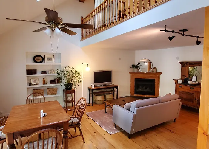 Luxury hotel only: Rosemount Inn