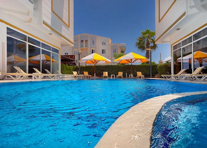 Hotel 3 estrelas: Golden Orange Hotel