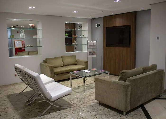 Hotel 4 estrelas: Aparthotel Twin Towers